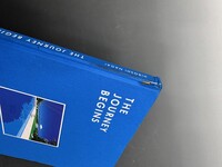 ［ 古書 ］THE JOURNEY BEGINS（紙クロス装）　イメージ