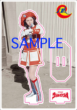 【直筆サイン入り】ウルトラマンレオ MAC 白川純子隊員×台座付きアクリルフィギュア